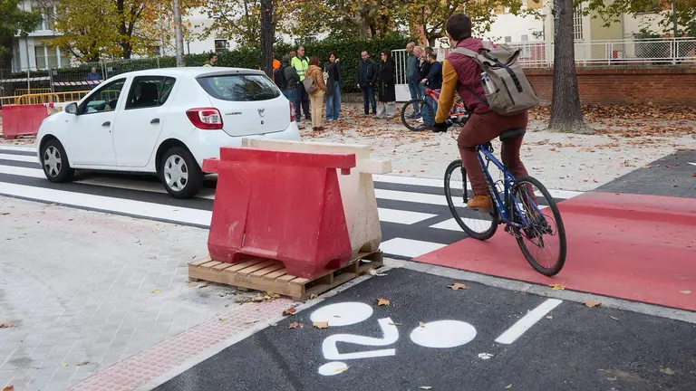 La Gerencia y la Comisión de Urbanismo del Ayuntamiento visitan las obras de mejora de la accesibilidad y de la movilidad en el entorno de la plaza de los Fueros. NAVARRA.COM