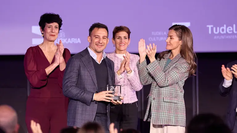 La Reina Letizia asiste en Tudela al homenaje al director de cine Alejandro Amenábar.