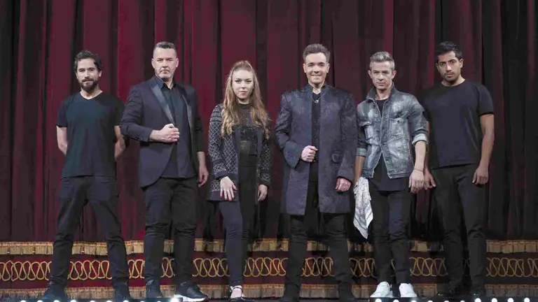 Jammes Garibo, Premio Nacional de Magia y
artista habitual en el prestigioso Magic Castle de Hollywood, presenta “Maestros de la
Magia” acompañado por “El Showman” (Javi Martín), “El Habilidoso” (Nuel Galán,) y “La
Dama” (Marina). AYUNTAMIENTO DE TUDELA