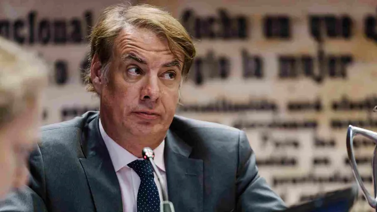 El expresidente de la Sociedad Estatal de Participaciones Industriales (SEPI), Vicente Fernández Guerrero, durante su comparecencia en la comisiónd e investigación del Senado por el caso Koldo. EUROPA PRESS