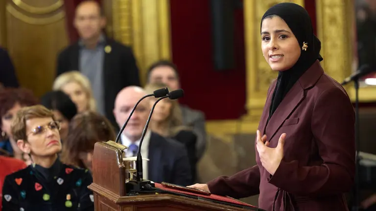 La galardonada, Chaimae Hainan, durante su intervenci&oacute;n. GOBIERNO DE NAVARRA