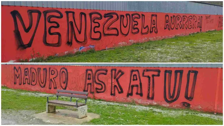 El muro de los corralillos del gas   vandalizado en Pamplona.