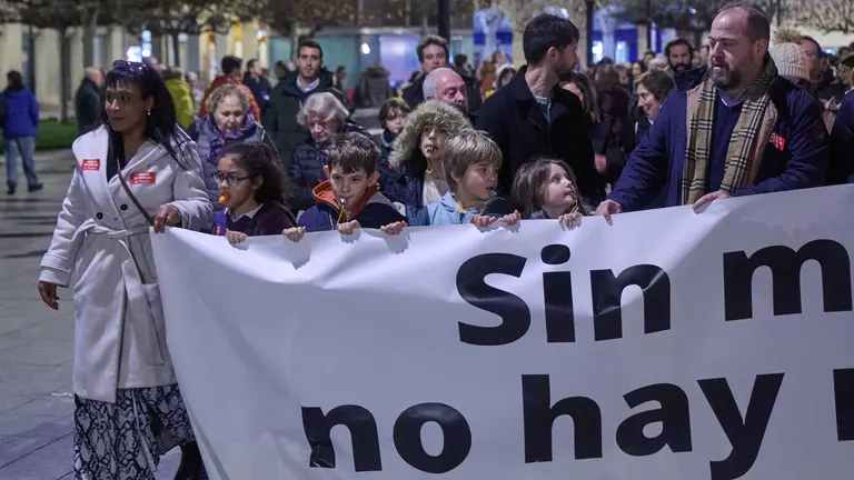Manifestaci&oacute;n de apoyo al colectivo m&eacute;dico convocada por el Sindicato M&eacute;dico de Navarra (SMN) y el Colegio Oficial de M&eacute;dicos de Navarra. I&Ntilde;IGO ALZUGARAY