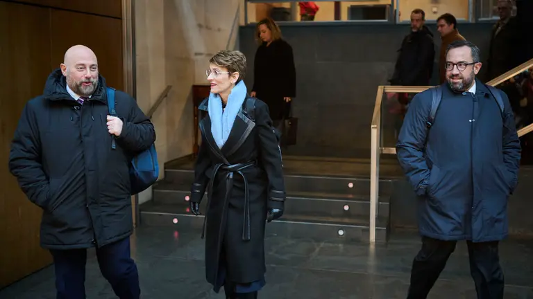 Jos&eacute; Luis Arasti, consejero de Econom&iacute;a y Hacienda, junto a Mar&iacute;a Chivite, presidenta del Gobierno de Navarra, y Javier Rem&iacute;rez, vicepresidente del Gobierno de Navarra, durante el Pleno del Parlamento de Navarra. PABLO LASAOSA