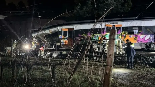 Tren de Rodalies accidentado en Catalu&ntilde;a. OK DIARIO