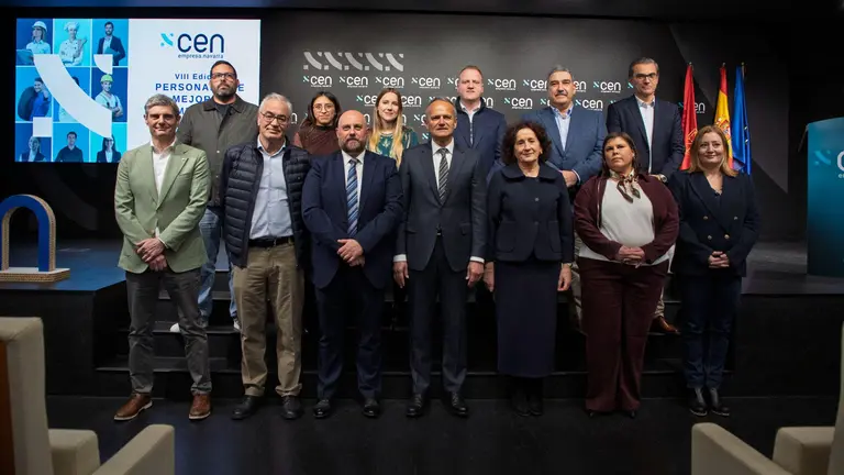 Fotograf&iacute;a de familia de los premiados en la CEN. CEDIDA