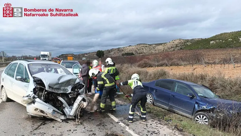 Imagen del accidente ocurrido en Azagra. BOMBEROS DE NAVARRA
