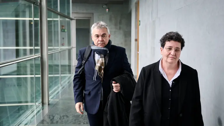 Santos Cerd&aacute;n declara ante la Comisi&oacute;n de Investigaci&oacute;n del Parlamento de Navarra por la adjudicaci&oacute;n de las obras de Velate. PABLO LASAOSA