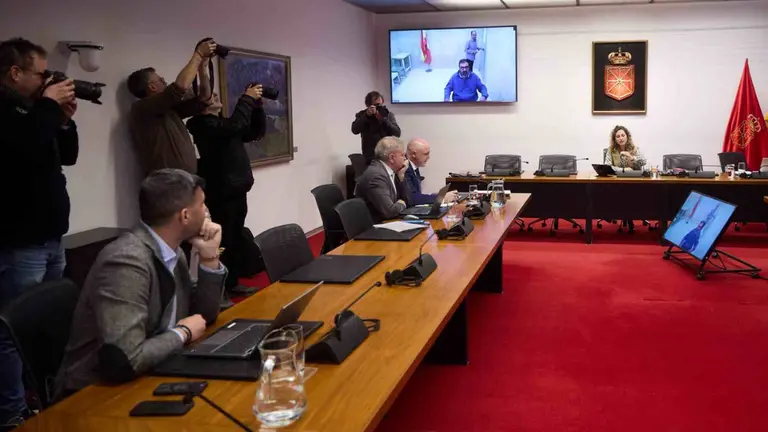 Koldo garc&iacute;a comparece por videoconferencia en la comisi&oacute;n de investigaci&oacute;n del Parlamento de Navarra. &Iacute;&Ntilde;IGO ALZUGARAY