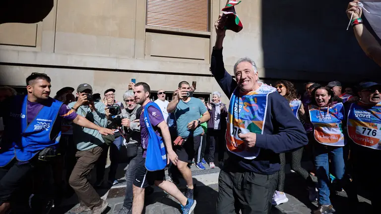 Korrika 2026 por las calles de Pamplona. NAVARRA.COM