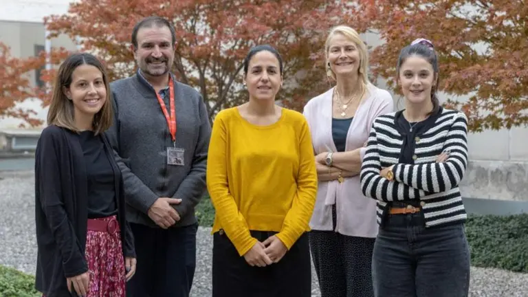 De izquierda a derecha, las investigadoras Estela L&oacute;pez Nicol&aacute;s, Mart&iacute;n Mart&iacute;nez Villar, Olga Lizasoain Rumeu y Araceli Arellano Torres. De izquierda a derecha, las investigadoras Estela L&oacute;pez Nicol&aacute;s, Mart&iacute;n Mart&iacute;nez Villar, Olga Lizasoain Rumeu y Araceli Arellano Torres. MANUEL CASTELLS. UNIVERSIDAD DE NAVARRA
