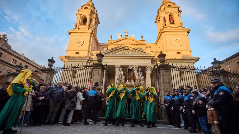 Procesi&oacute;n de Viernes Santo 2026 por las calles de Pamplona. I&Ntilde;IGO ALZUGARAY