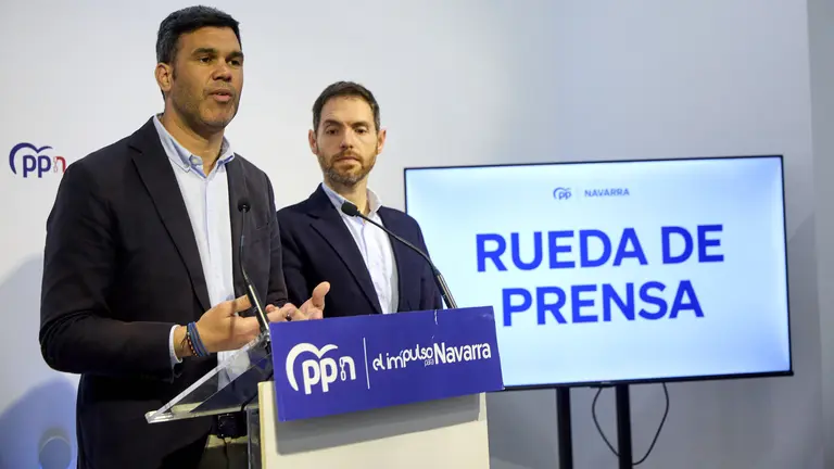 El presidente del PPN, Javier Garc&iacute;a, y el secretario general, Sergio Sayas, en imagen de archivo. I&Ntilde;IGO ALZUGARAY