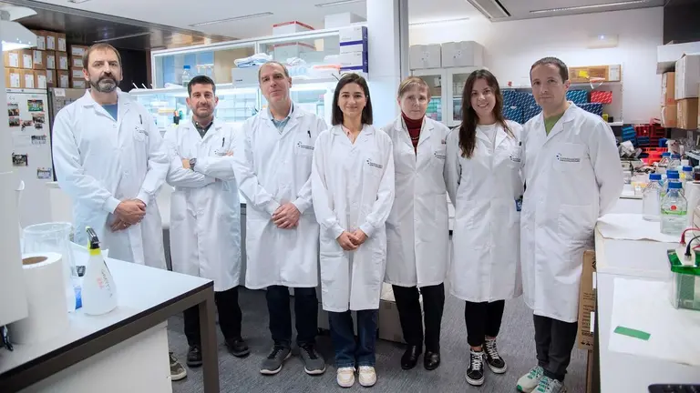 De izda. A dcha.: Enrique Santamar&iacute;a, Joaqu&iacute;n Fern&aacute;ndez, David Escors, Luisa Chocarro, Grazyna Kochan, Karina Aus&iacute;n y Borja Vilaplana. GOBIERNO DE NAVARRA