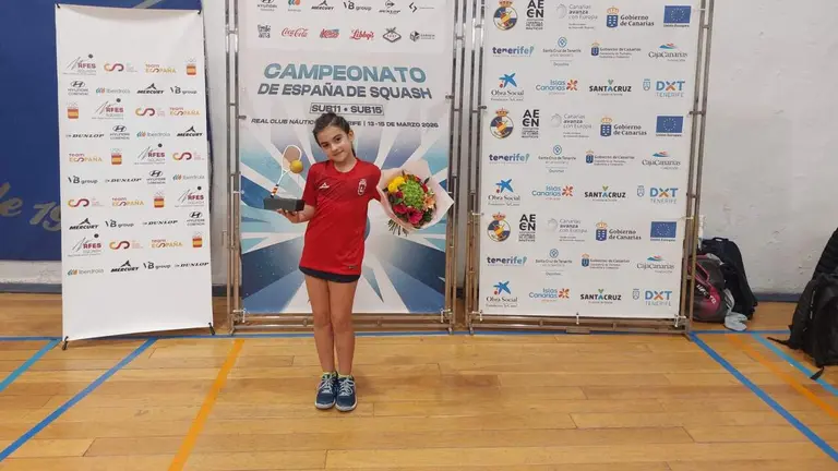 Mara Barbarin, la ni&ntilde;a navarra de 9 a&ntilde;os campeona de Espa&ntilde;a de squash. CEDIDA