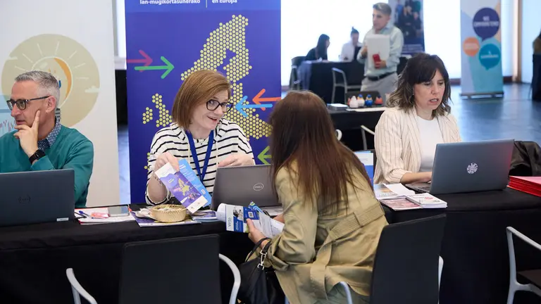 Feria de empleo 'Navarra Jobs 2026' en Baluarte. I&Ntilde;IGO ALZUGARAY