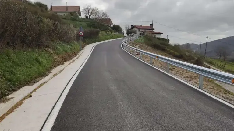 Imagen de la NA-4171 a la altura del acceso a Aizkorbe. GOBIERNO DE NAVARRA