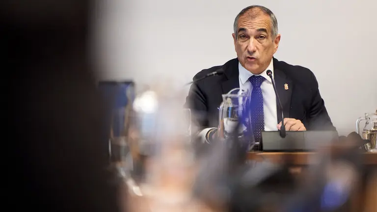 El consejero de Cohesi&oacute;n Territorial, &Oacute;scar Chivite, comparece en comisi&oacute;n parlamentaria para explicar la situaci&oacute;n actual de las obras del t&uacute;nel de Belate y la necesidad de realizar un segundo modificado. NAVARRA.COM