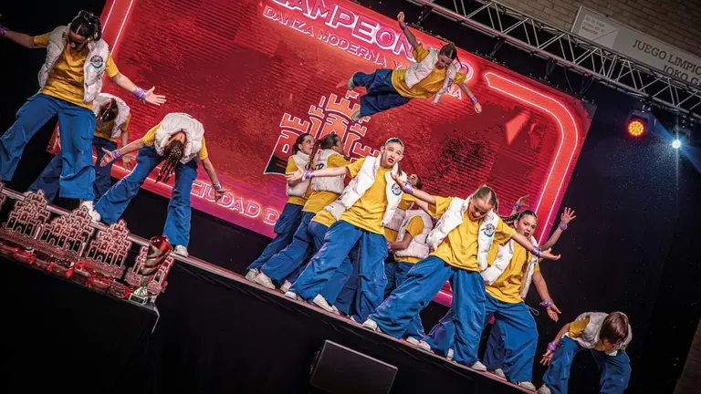 Una coreograf&iacute;a de danza urbana. CEDIDA