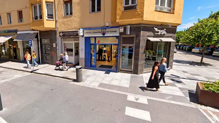 Imagen de la administraci&oacute;n de Loter&iacute;a de la calle Bergam&iacute;n.
