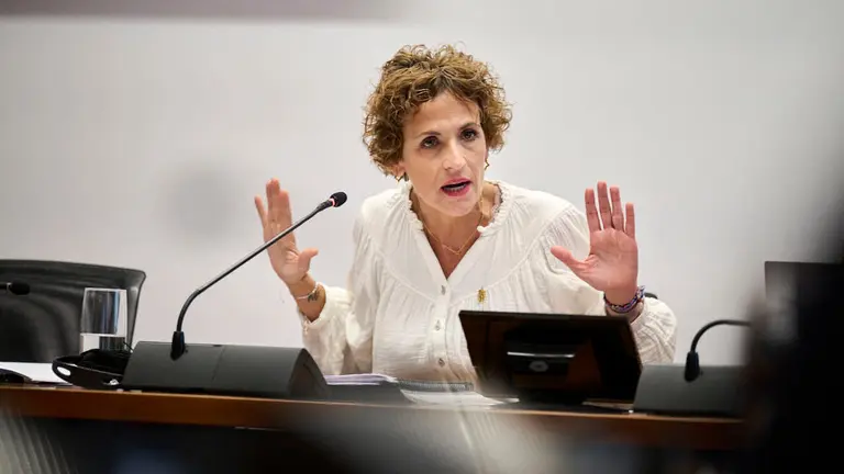 Comparecencia de Mar&iacute;a Chivite, presidenta del Ejecutivo foral durante la comisi&oacute;n de investigaci&oacute;n del Parlamento de Navarra sobre licitaci&oacute;n y adjudicaci&oacute;n de obras p&uacute;blicas del Gobierno de Navarra. PABLO LASAOSA