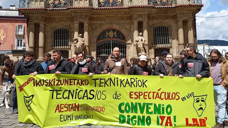 Movilizaci&oacute;n del personal t&eacute;cnico de espect&aacute;culos y eventos para reclamar un convenio propio en Navarra. EUROPA PRESS