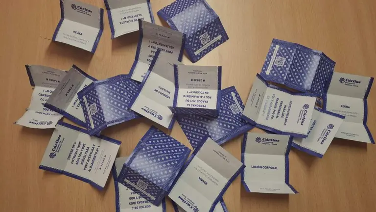 Veinte boletos comprados en la T&oacute;mbola de Caritas en Pamplona. NAVARRA.COM