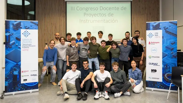 Estudiantes de Ingenier&iacute;a en la UPNA participan en el congreso. CEDIDA