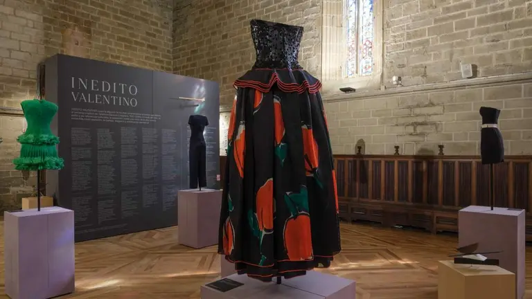 Imagen de la exposici&oacute;n INEDITO Valentino en la Catedral de Pamplona. CEDIDA