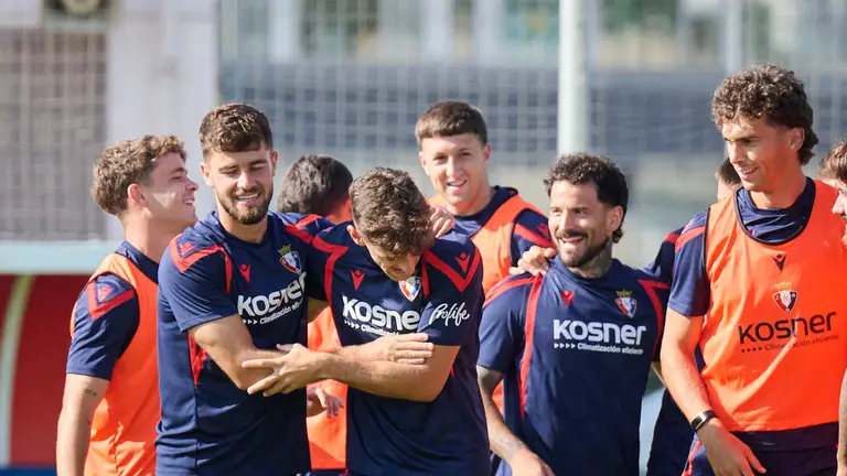 Osasuna se ejercita en las instalaciones de Tajonar durante la pretemporada 2026. PABLO LASAOSA