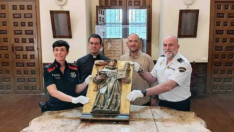 Polic&iacute;a Nacional y Mossos recuperan una obra robada hace 16 a&ntilde;os en el monasterio de Fitero.