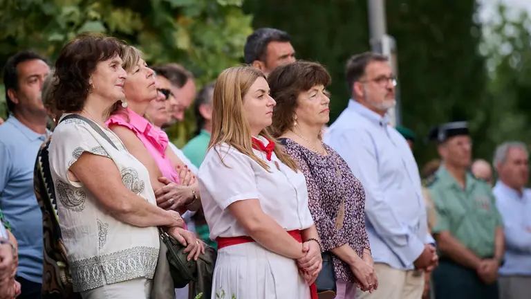 Homenaje organizado por Vecinos de Paz a Francisco Casanova, asesinado por ETA hace 26 a&ntilde;os. PABLO LASAOSA