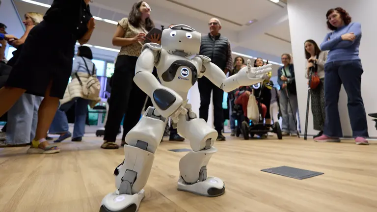 Showroom tecnol&oacute;gico organizado por el Centro de Investigaci&oacute;n en Inteligencia Artificial de Navarra (NAIR Center) para mostrar robots sociales, tecnolog&iacute;as de apoyo a los cuidados y otras soluciones destinadas a favorecer la autonom&iacute;a de las personas. I&Ntilde;IGO ALZUGARAY