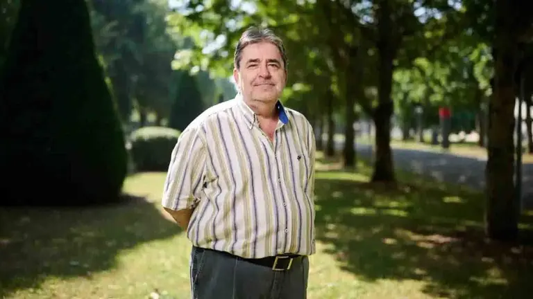 Sergio Sara Goy&eacute;n, nuevo doctor por la UPNA, fotografiado en el campus de Pamplona.