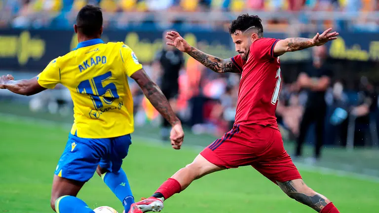 Osasuna se enfrenta al Cádiz en la tercera jornada de la temporada. EFE