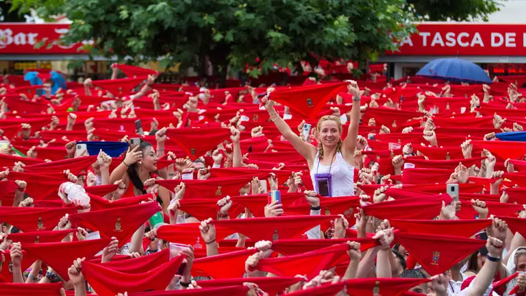 Chupinazo de San Fermin 2022 en la Plaza del Castillo de Pamplona. ALEJANDRO VELASCO (50)