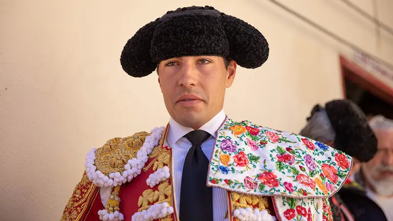 Álvaro Lorenzo minutos antes de comenzar la segunda corrida de toros de la Feria del Toro con la ganadería de Fuente Ymbro. MAITE H. MATEO