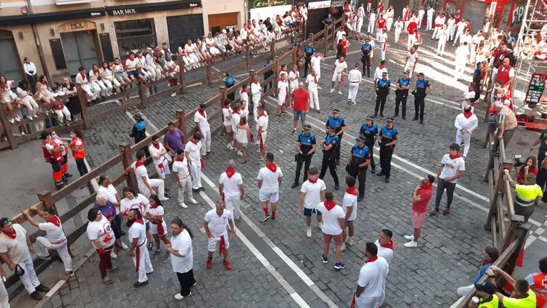 Momentos previos al séptimo encierro de San Fermín 2022 con toros de Victoriano del Río.