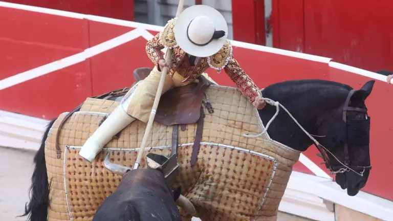 El diestro Antonio Ferrera en la Plaza de Toros de Pamplona donde se enfrenta a los seis toros de la ganadería sevillana de Miura en la novena y última de abono de la Feria del Toro de los Sanfermines 2022. IÑIGO ALZUGARAY