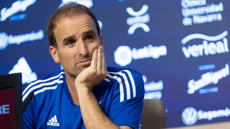 Jagoba Arrasate en una rueda de prensa en El Sadar. CA Osasuna.