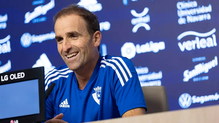 Jagoba Arrasate en una rueda de prensa en El Sadar. CA Osasuna.