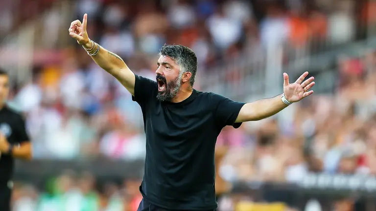 Gennaro Gattuso gesticulando en el banquillo del Valencia CF.
Ivan Terron / AFP7 / Europa Press.