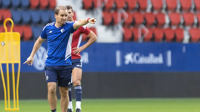 Jagoba Arrasate en el estadio de El Sadar. CA Osasuna.
