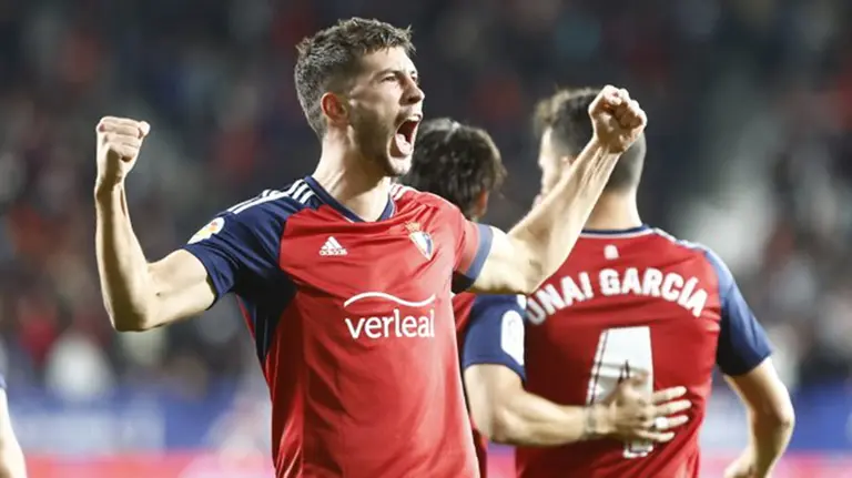 David García celebra su gol al Barcelona en El Sadar. CA Osasuna.