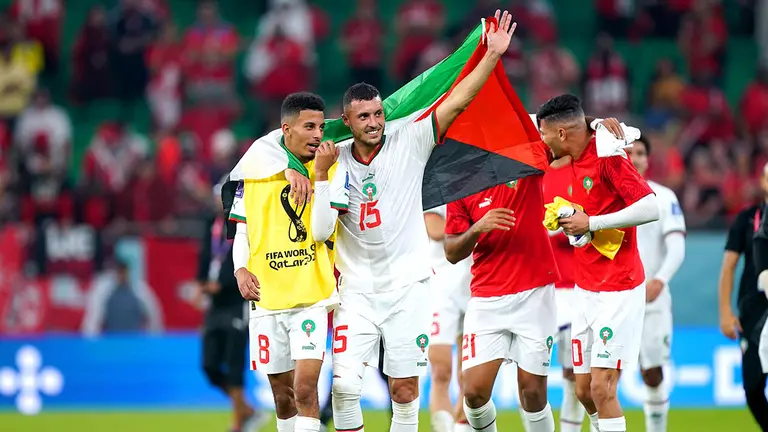 Los jugadores de Marruecos celebran el pase a octavos de final del Mundial de Qatar. Photo: Mike Egerton/PA Wire/dpa.