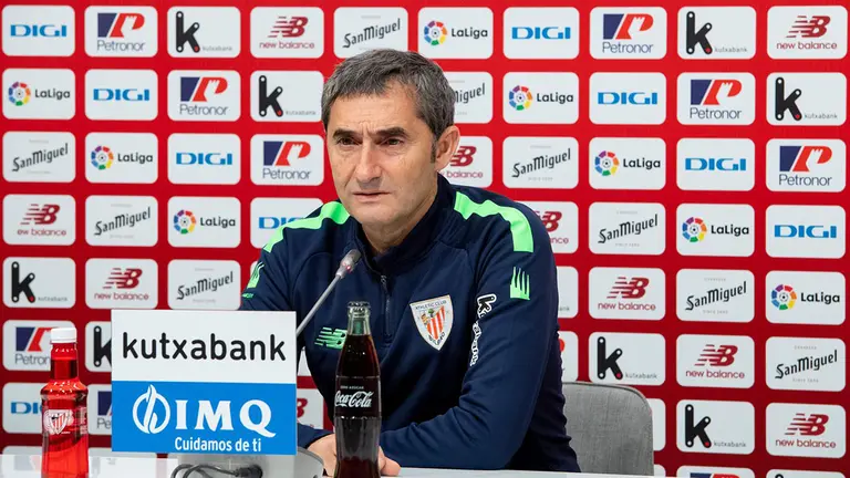 El entrenador Ernesto Valverde en rueda de prensa. Athletic Club.