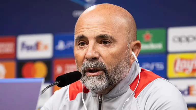 Jorge Sampaoli es el entrenador del Sevilla. Photo: Marco Steinbrenner/dpa.