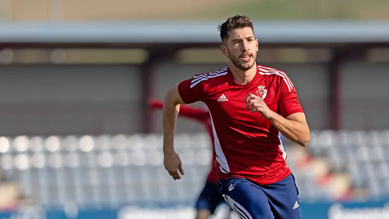 David García en un entrenamiento en Tajonar. CA Osasuna.