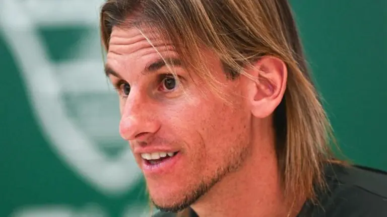 El entrenador del Elche, Sebastián Beccacece, en la rueda de prensa previa a su debut en el banquillo del equipo ilicitano contra el FC Barcelona. Europa Press.