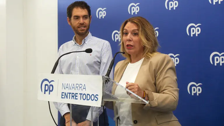 Los cabezas de lista del PP por Navarra al Congreso y el Senado, Sergio Sayas y Amelia Salanueva, . IÑIGO ALZUGARAY